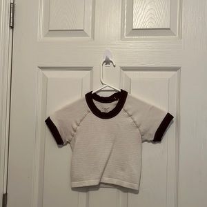 URBAN OUTFITTERS• CROPPED SHIRT• SO CUTE